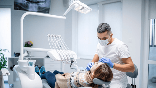 Die Rolle des Zahnarztes in der modernen Zahngesundheitspflege