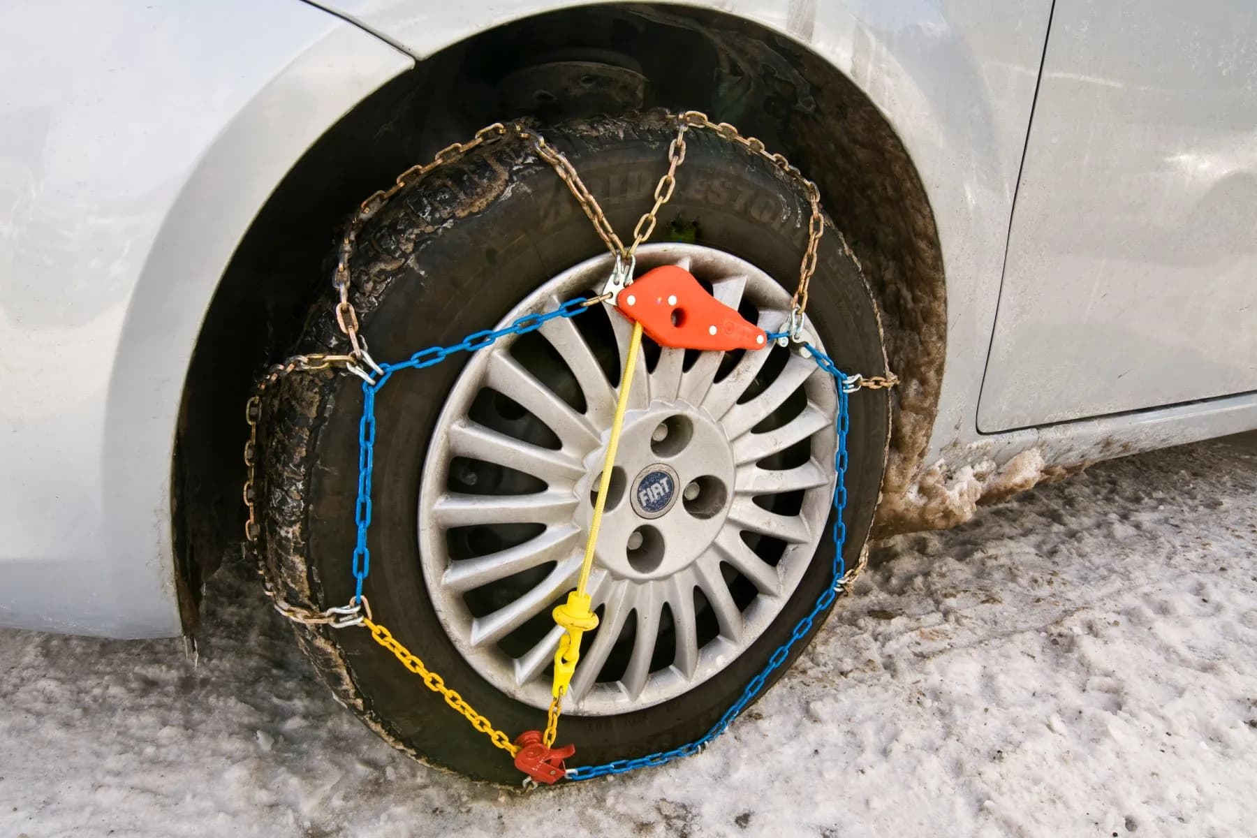 Schneeketten für LKW: Finden Sie bei Schneeketten4u die passenden Modelle für Ihr Fahrzeug