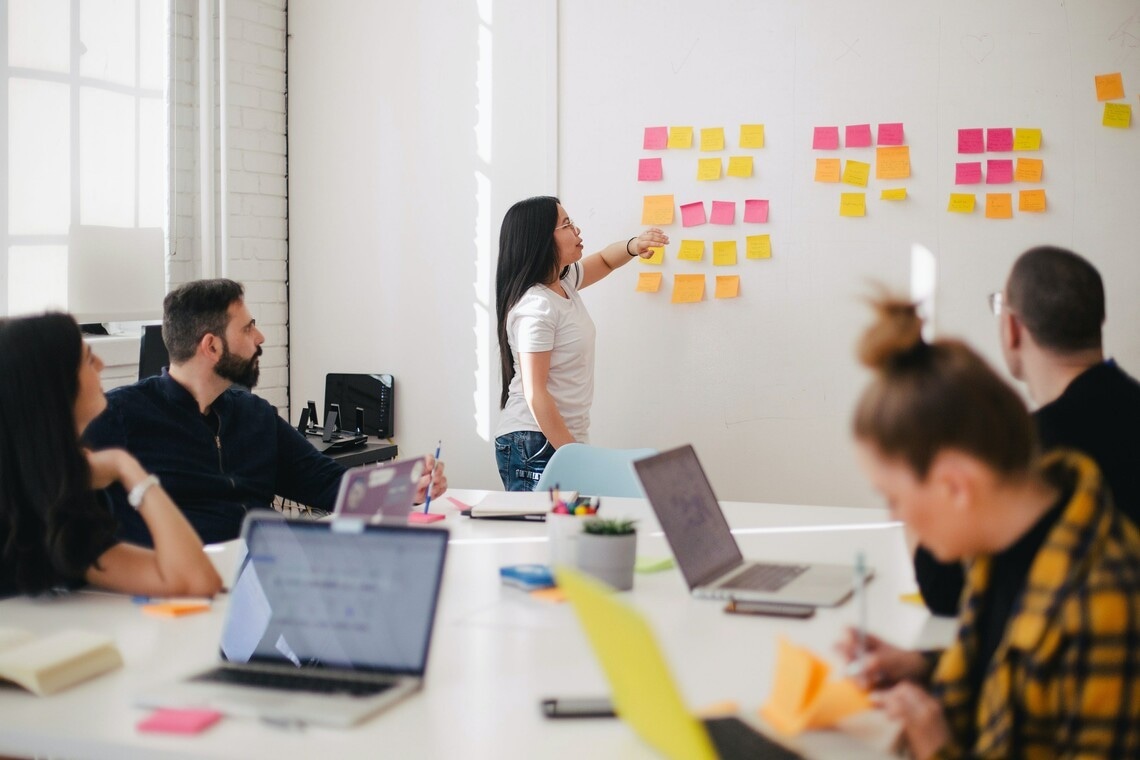 SEO Agentur vs. In-House SEO: Was ist besser für Ihr Unternehmen?