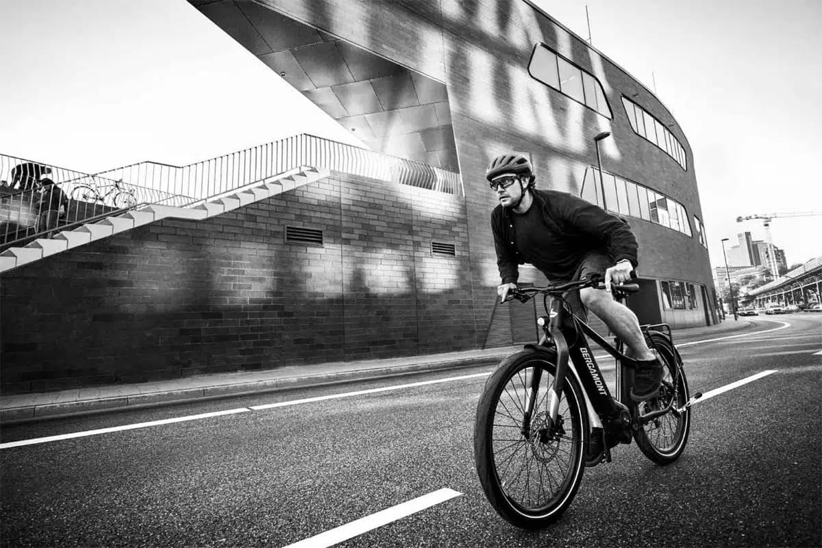 Erobern Sie die Straßen: Faltbare Elektrofahrräder für urbane Herausforderungen
