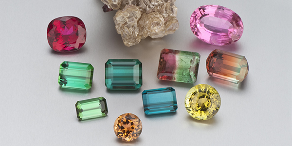 Wo kann man nach Edelsteinschmuck suchen?