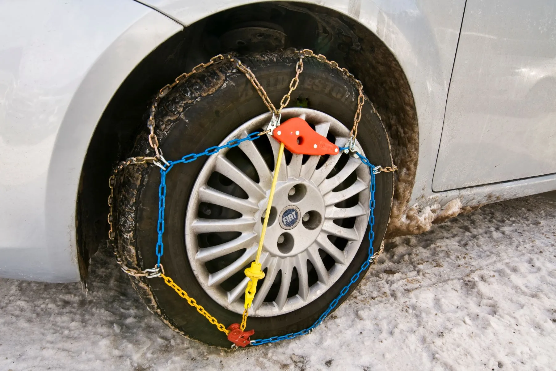 Schneeketten für LKW: Finden Sie bei Schneeketten4u die passenden Modelle für Ihr Fahrzeug